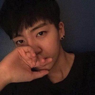 网红吃瓜微信头像男,揭秘网络红人的幕后生活  第1张